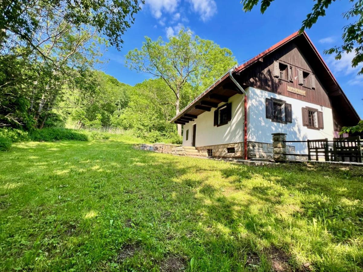 Country House Markousovice Villa Exterior photo